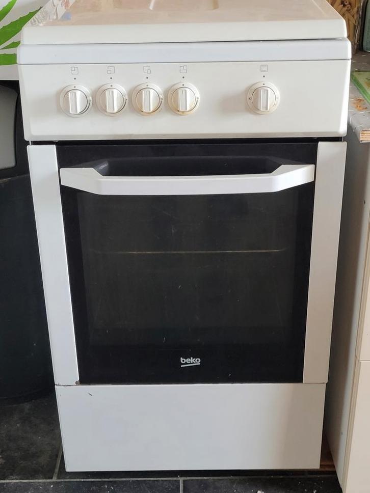 Beko + gasfornuis met gasfles en stadsgas, Elektronische apparatuur, Fornuizen, Gas, Ophalen