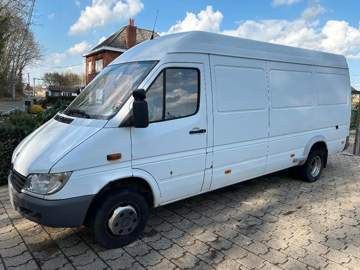 Pneu double pour Mercedes Sprinter XXL 413CDI ! ! ! ! !, Autos, Camionnettes & Utilitaires, Entreprise, Achat, ABS, Airbags, Alarme