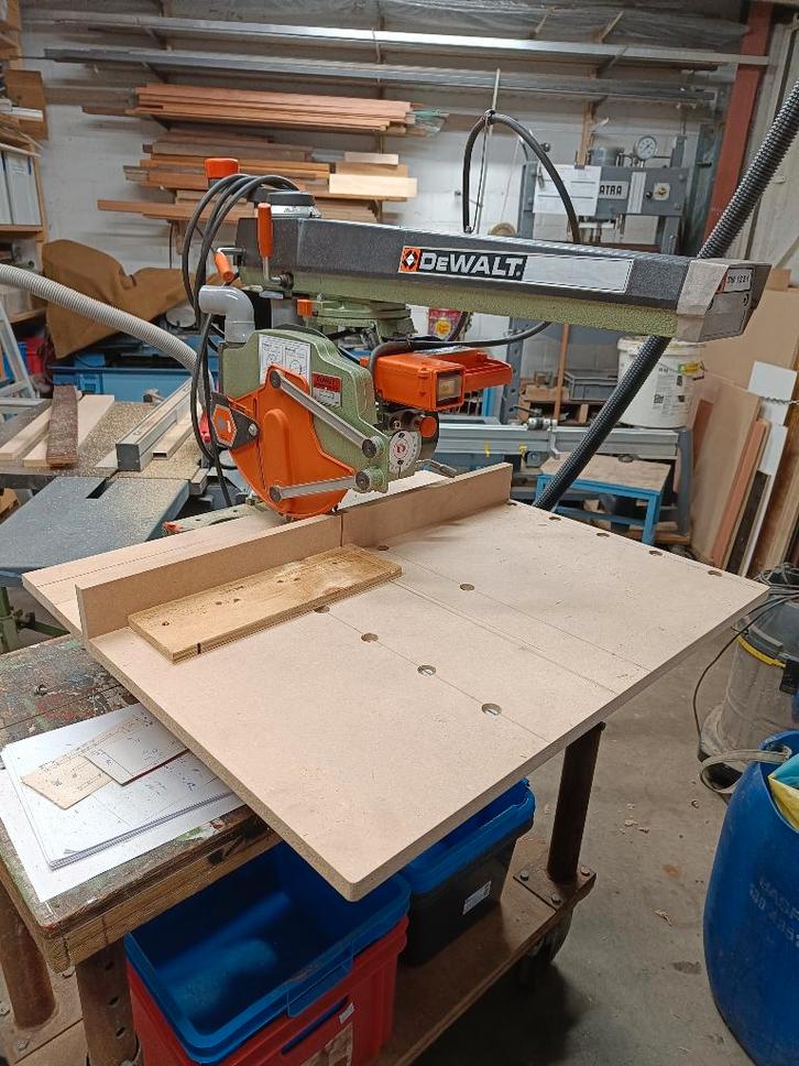 Dewalt DW1251 radiaalzaag, Bricolage & Construction, Outillage | Scies mécaniques, Utilisé, 1200 watts ou plus, 70 mm ou plus