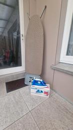 Planche à repasser + fer à repasser, Electroménager, Enlèvement