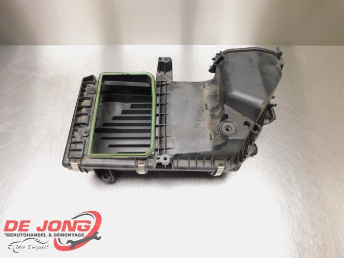 Luchtfilterhuis van een Mercedes E-Klasse, Gebruikt, -, Ophalen of Verzenden, -