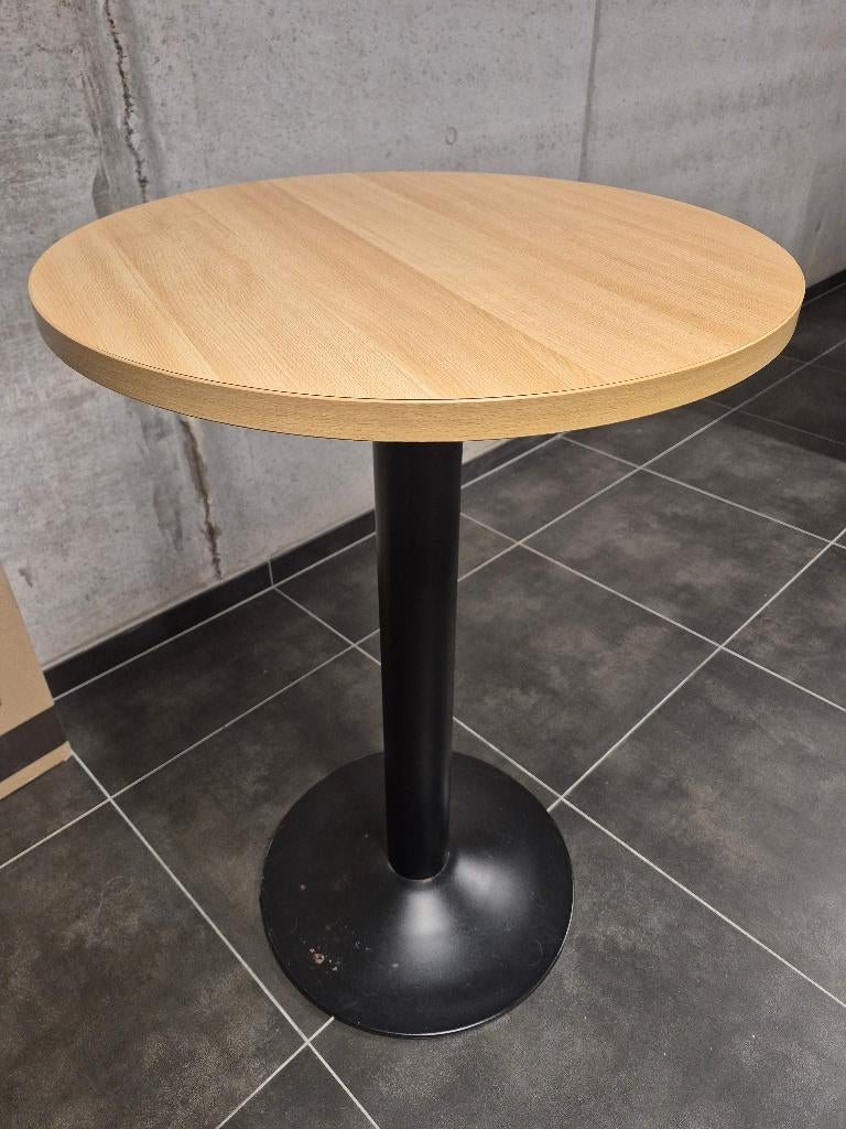 Stevige statafel - hoge aperitieftafel, Huis en Inrichting, Tafels | Statafels, Ophalen, Zo goed als nieuw