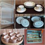 Set servies en bestek + bestekbak + droger, Prijs voor alles, Enlèvement ou Envoi, Assiettes(s)