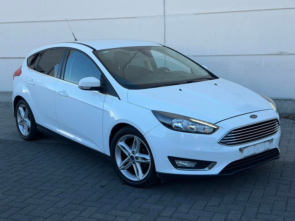 Ford Focus 1.0i* benzine Euro6b weinig km’s, Autos, Ford, Entreprise, Achat, Focus, Essence, Euro 6, Hatchback, 5 portes, Boîte manuelle