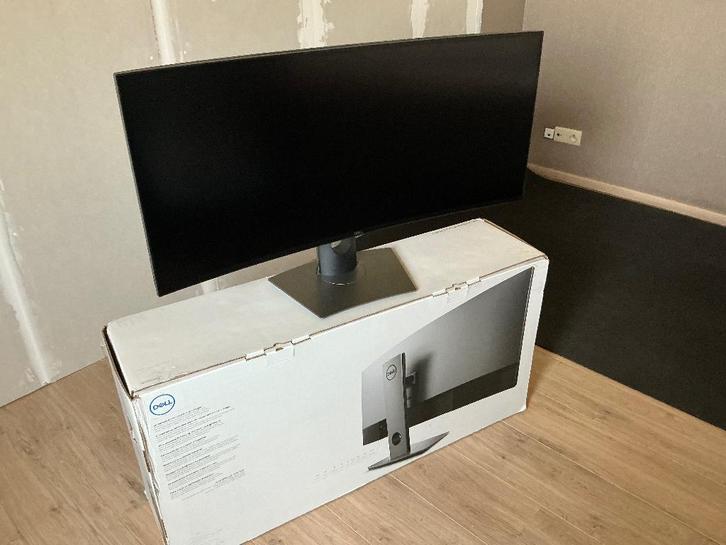 Écran Dell UltraSharp 38" Incurvé (U3818DW / U3821DW), Computers en Software, Monitoren, Zo goed als nieuw, HDMI, USB-C, Hoofdtelefoonaansluiting
