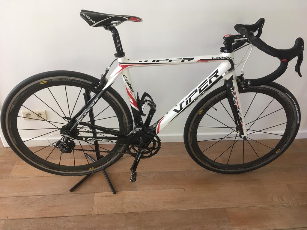 Vélo course full carbone ( cadre/roues) 53 cm, Vélos & Vélomoteurs, Autres marques, 10 à 15 vitesses, 28 pouces, Hommes