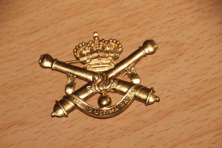 ABL insigne de beret "Artillerie" (or), Collections, Objets militaires | Général, Armée de terre, Envoi