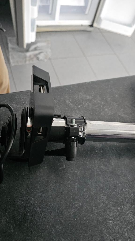 Support écran articulé Arctic avec hub USB 3.0 intégré, Computers en Software, Dockingstations, Ophalen, USB-hub