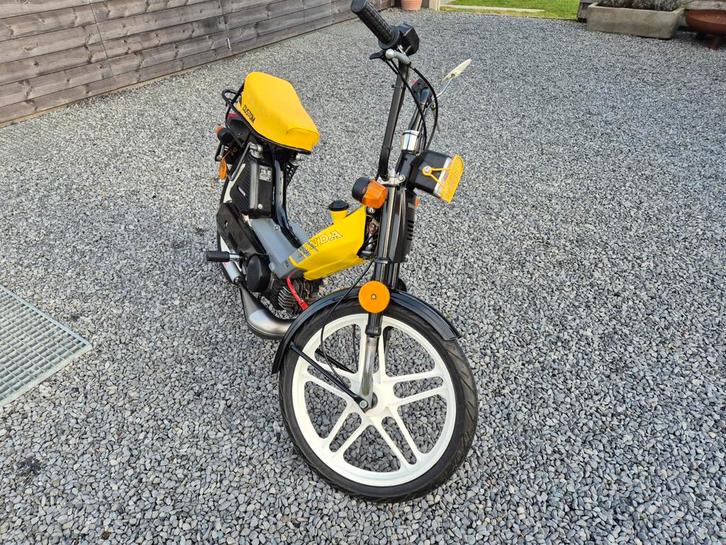 Honda Camino Custom PA50M, Fietsen en Brommers, Brommers | Honda, Ophalen