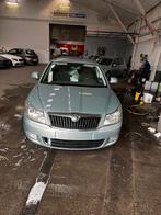 Skoda octavia 1.4Lessence 2013, Auto's, Euro 5, Zwart, Blauw, Bedrijf