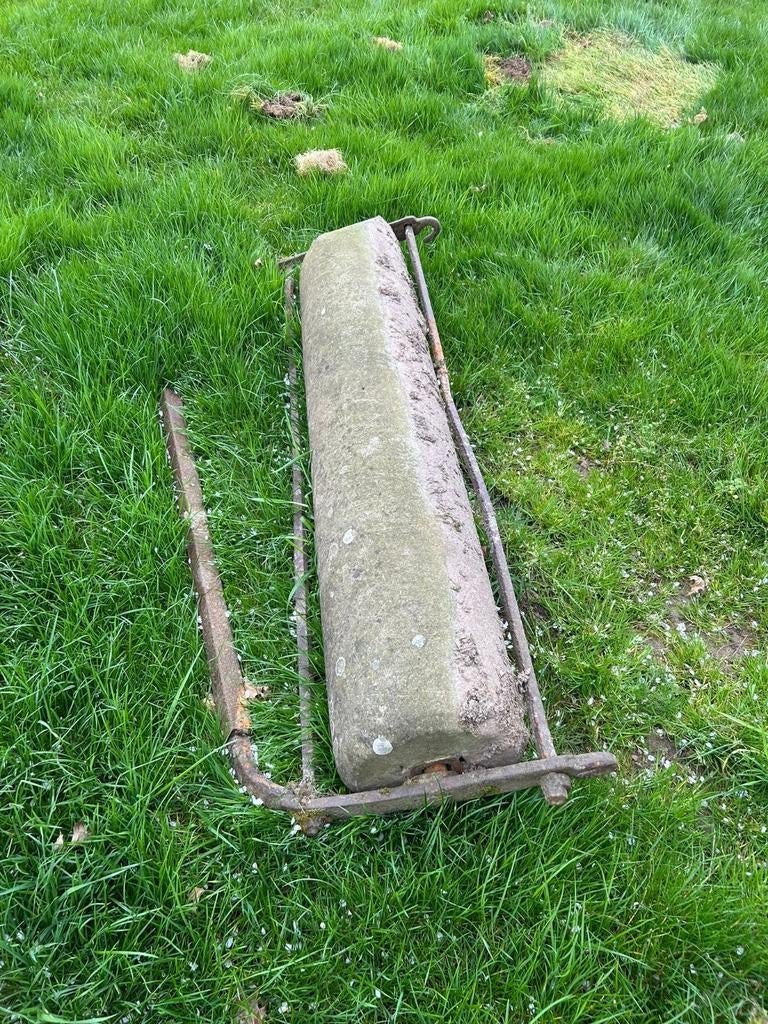 Rouleau en pierre, Enlèvement