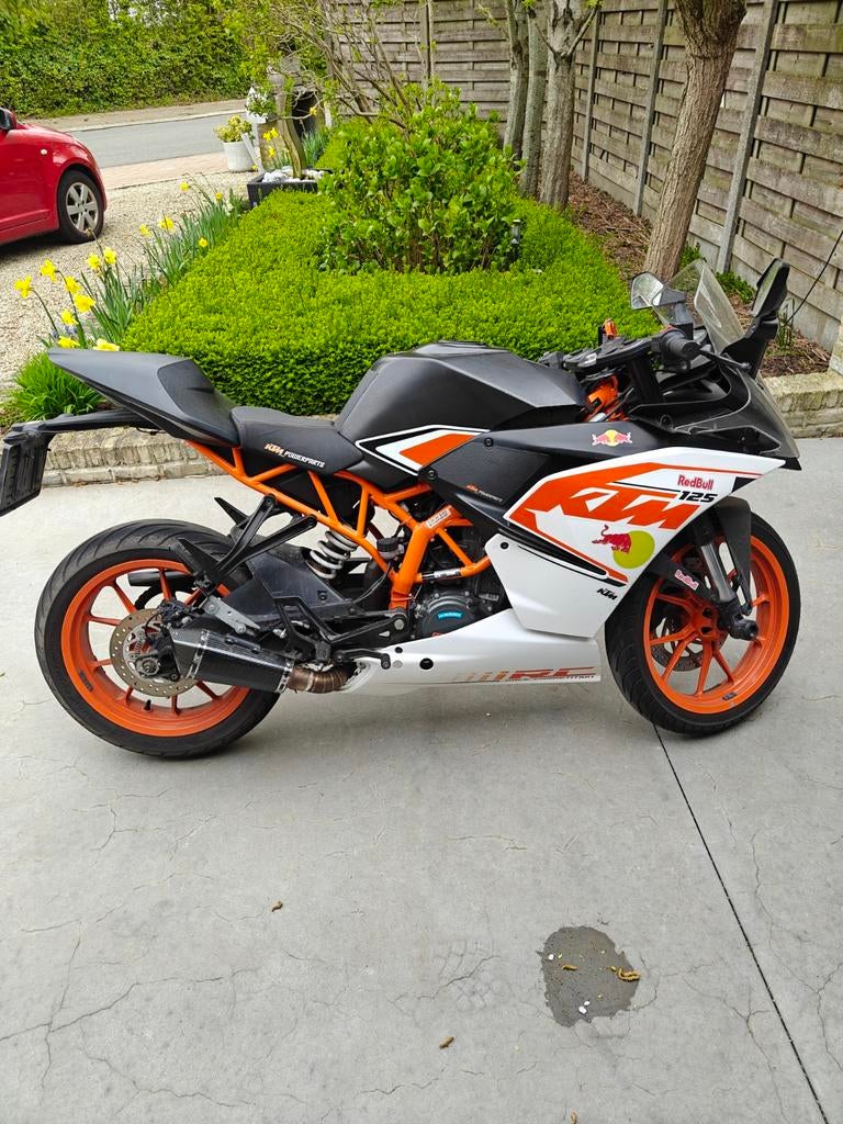 KTM RC 125 2017, Permis Moto A1 minimum, Super Sport, Éclairage LED, 1 cylindre