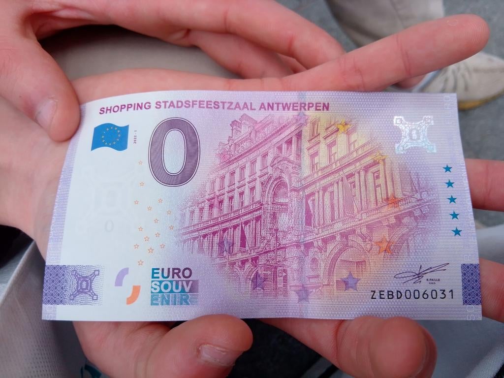 Zeldzaam briefje , rare collecible  Officieel geld ., Enlèvement