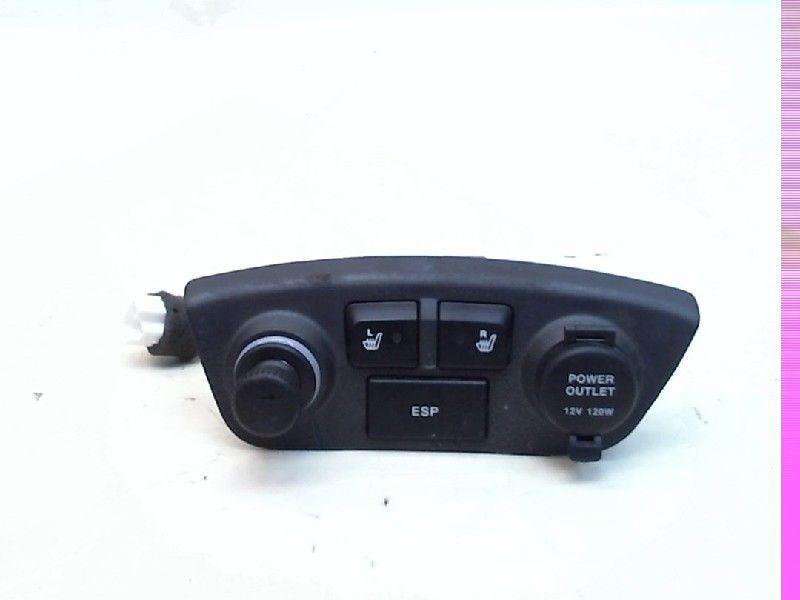 STOELVERWARMING SCHAKELAAR Kia Rio II (DE) (|202002962|), Gebruikt, Kia