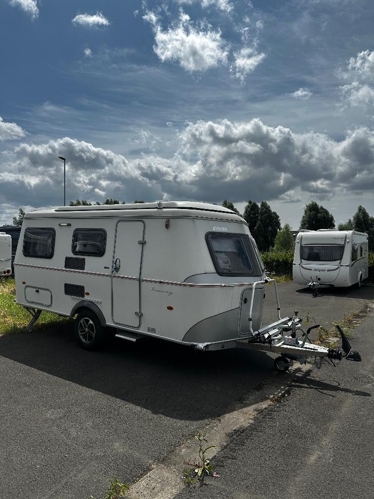 Eriba Hymer Touring 550, Caravanes & Camping, Caravanes, Entreprise, jusqu'à 4, 750 - 1000 kg, Siège standard, Eriba, Lit fixe