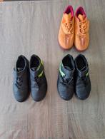 32 en 34 voetbalschoenen, Ophalen