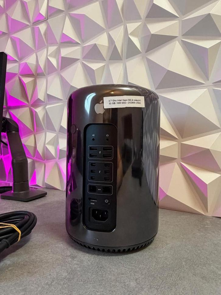 Apple Mac Pro | Xeon E5 | 32 GB RAM | 500 SSD | 2x D500, Computers en Software, Apple Desktops, Zo goed als nieuw, Mac Pro, SSD
