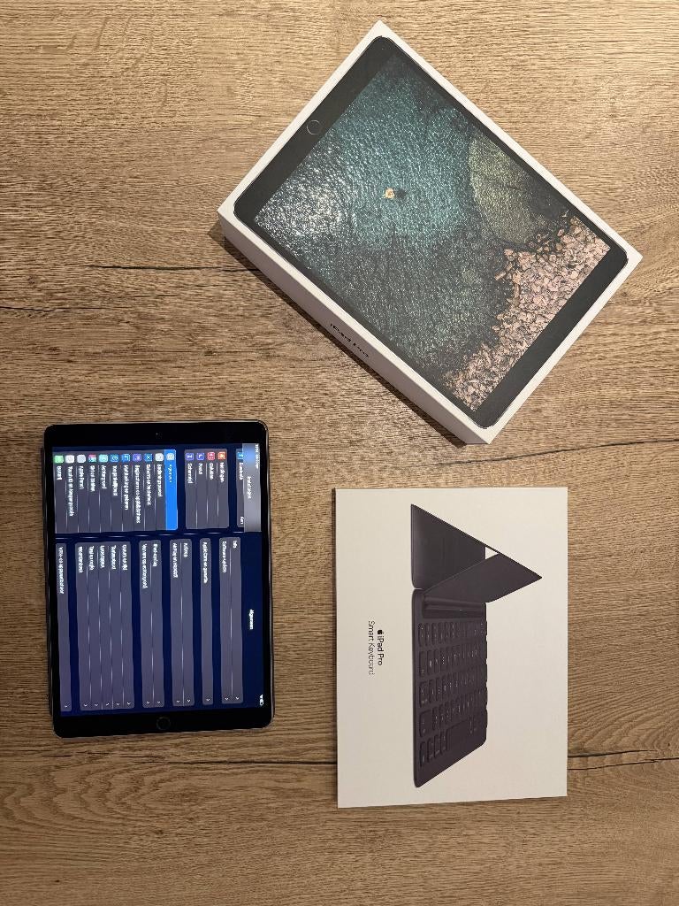 Apple iPad Pro 10.5 64GB Wi‑Fi met Apple Smart Keyboard, Computers en Software, Apple iPads, Gebruikt, Apple iPad Pro, Wi-Fi, 11 inch