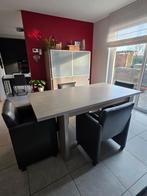 Volledige eetkamer met tafel 4 stoelen en hoge kast, Ophalen