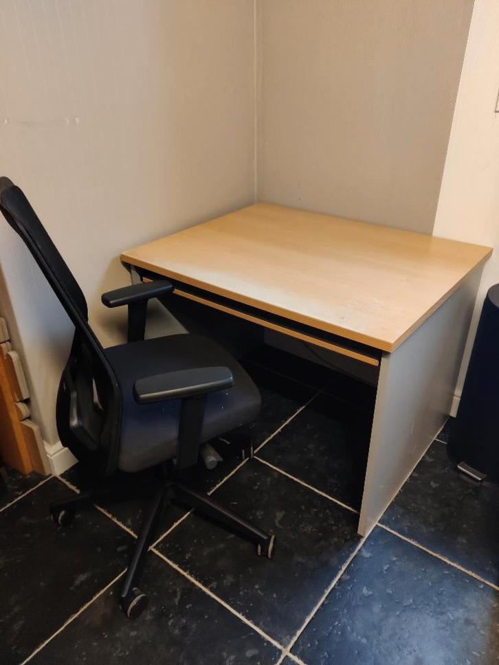 gratis bureau, Huis en Inrichting, Bureaus, Gebruikt, Bureau, Ophalen