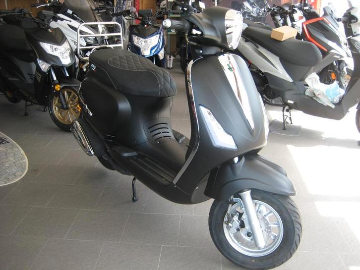 GTS Bravo a 1.899 € 25 kmh et 45 kmh Garantie 3 Ans, Fietsen en Brommers, Scooters | Overige merken, Nieuw, Klasse A (25 km/u)