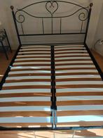 Metalen bed met bijhorende nachtkastjes, Huis en Inrichting, Ophalen, Gebruikt, Tweepersoons, 200 cm
