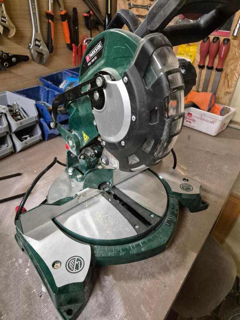Scie circulaire, Bricolage & Construction, Outillage | Scies mécaniques, Enlèvement, Scie circulaire