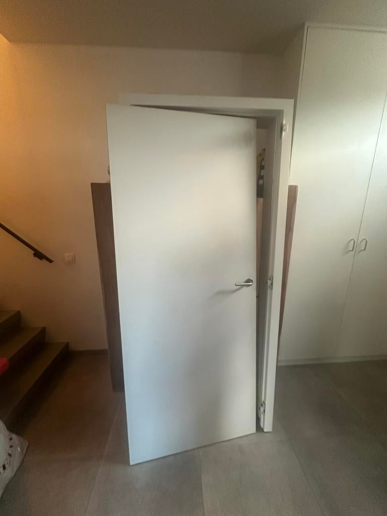 Binnendeur  + kader ( BEN woning ) 5 jaar oud, Ophalen, Zo goed als nieuw, Binnendeur