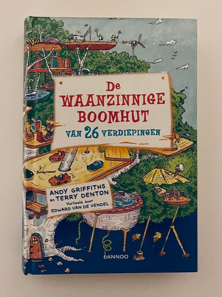 De waanzinnige boomhut 26 verdiepingen, Ophalen, Zo goed als nieuw