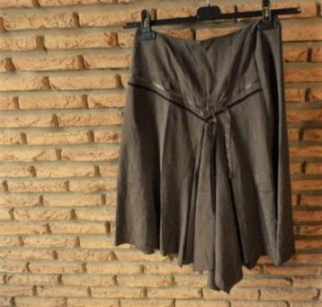 (31)- jupe femme t.38 brune - yessica - beschikbaar voor biedingen