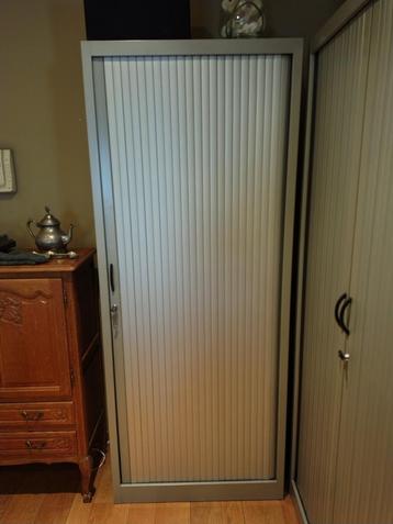 ARCHIEFKAST  beschikbaar voor biedingen