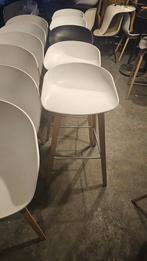 Hay barkrukken 75cm hoog €150,= perstuk, Huis en Inrichting, Barkrukken, Ophalen of Verzenden, Zo goed als nieuw