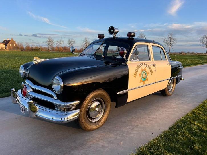 Ford Custom Highway Patrol 1950, Autos, Ford USA, Entreprise, Achat, Autres modèles, Essence, 4 portes, Boîte manuelle, Noir, Noir