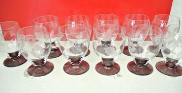 31 Retro (likeur - wijn) glazen, zie foto's. beschikbaar voor biedingen