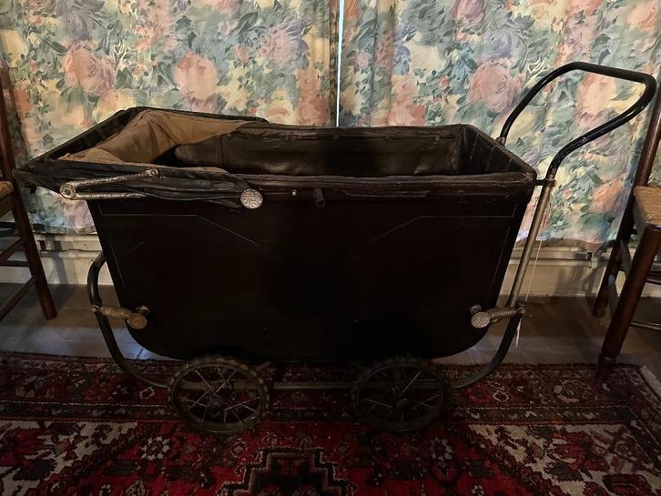 antieke kinderwagen/poppenwagen, Antiek en Kunst, Antiek | Speelgoed, Ophalen