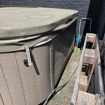 jacuzzi, Tuin en Terras, Ophalen