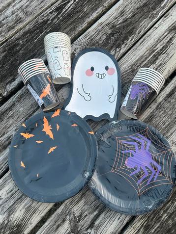 Papieren Bekers en Borden - Halloween - Grote partij beschikbaar voor biedingen