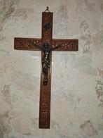 Antiek houten kruisbeeld, Antiek en Kunst, Antiek | Religieuze voorwerpen, Ophalen