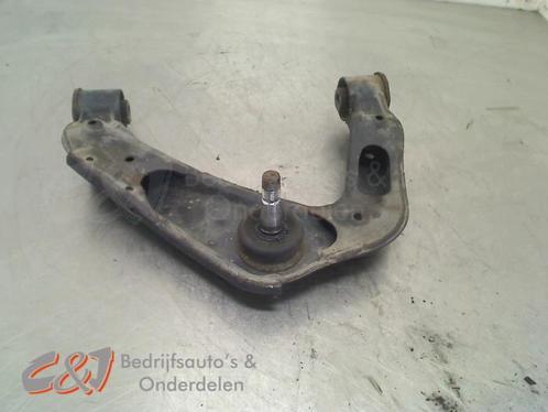 Draagarm Boven links-voor van een Nissan Navara, Auto-onderdelen, Ophanging en Onderstel, Nissan, Gebruikt, 3 maanden garantie