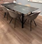 Table, céramique avec chaises juntoo, Maison & Meubles, Tables | Tables à manger, Enlèvement, Comme neuf