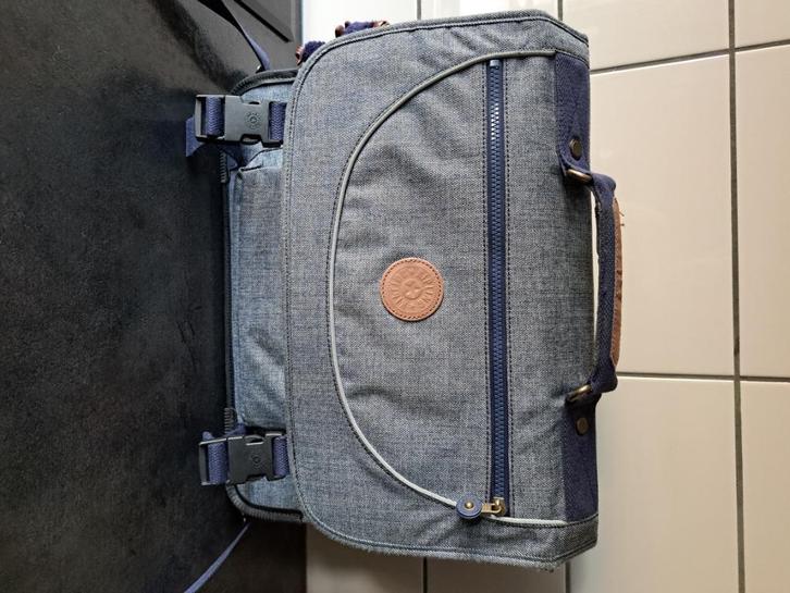 Boekentas Kipling, Handtassen en Accessoires, Tassen | Schooltassen, Zo goed als nieuw, Rugtas, Blauw, Ophalen of Verzenden
