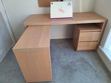 Malm bureau met uitschuifbare blad + ladekast 2 lades, Huis en Inrichting, Bureaus, Ophalen, Zo goed als nieuw, Bureau