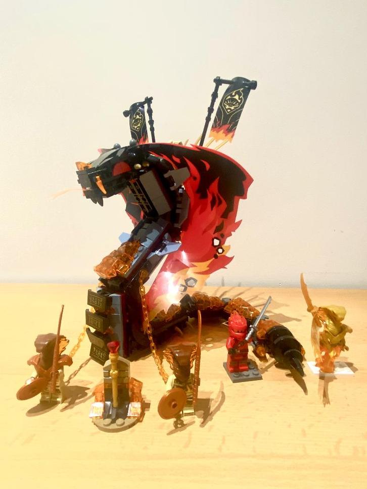 Lego Ninjago - 70674 - Vuurtand, Kinderen en Baby's, Speelgoed | Duplo en Lego, Zo goed als nieuw, Lego, Complete set, Ophalen