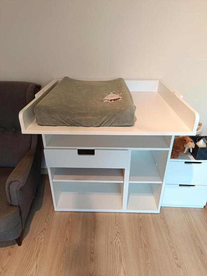 Handige verzorgingstafel Ikea Stuva, Enfants & Bébés, Chambre d'enfant | Commodes & Armoires, Enlèvement