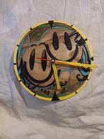 Zelf ontworpen en handvervaardigde wandklok "rave clock", Ophalen of Verzenden