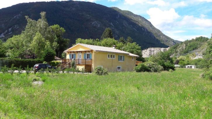 vakantiewoning Frankrijk, Vakantie, Vakantiehuizen | Frankrijk, Provence en Côte d'Azur, Landhuis of Villa, Dorp, Aan meer of rivier