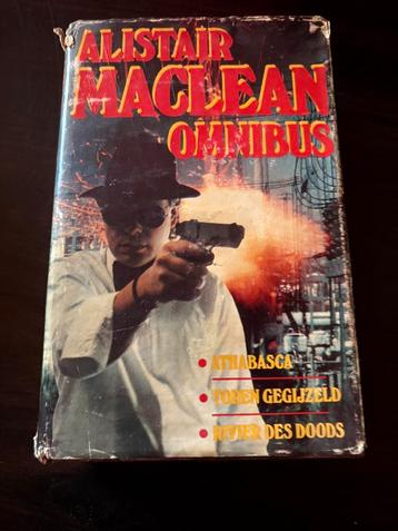 Verschillende boeke beschikbaar voor biedingen