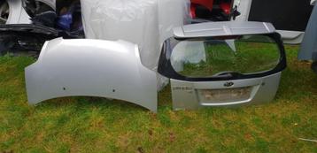 KIA PIKANTO MOTORKAP +ACHTERKLEP +SPOILER BJ 2004 TOT 2009 beschikbaar voor biedingen
