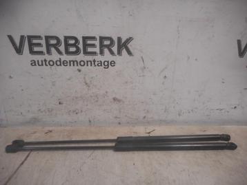 GASDRUKVEERSET ACHTER Opel Corsa E (13428064) beschikbaar voor biedingen