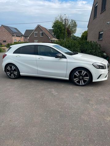 Mercedes-Benz A 180 uit 2017, Auto's, Automaat, Particulier, Te koop, Benzine